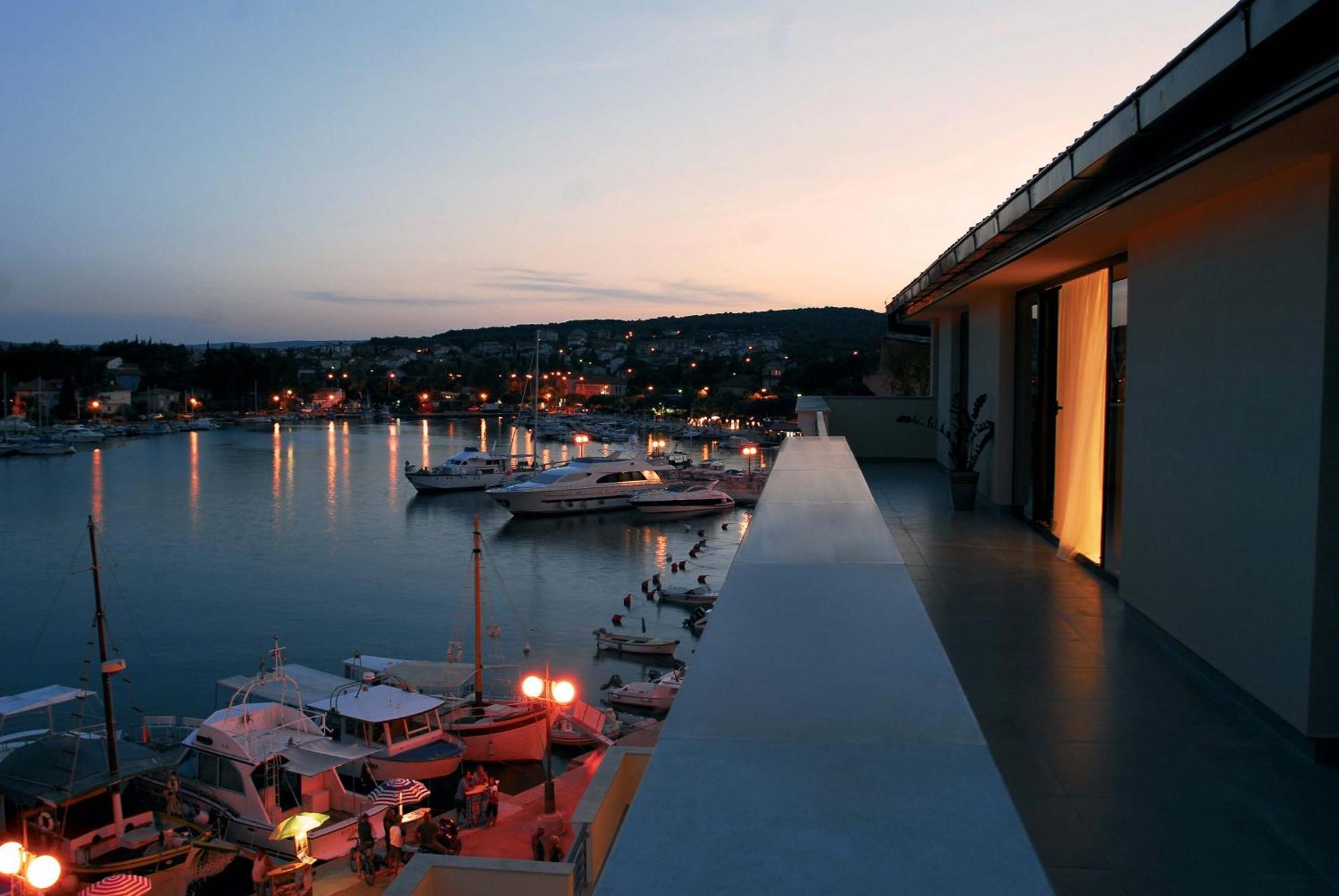 Hotel Marina Krk Town Exterior photo