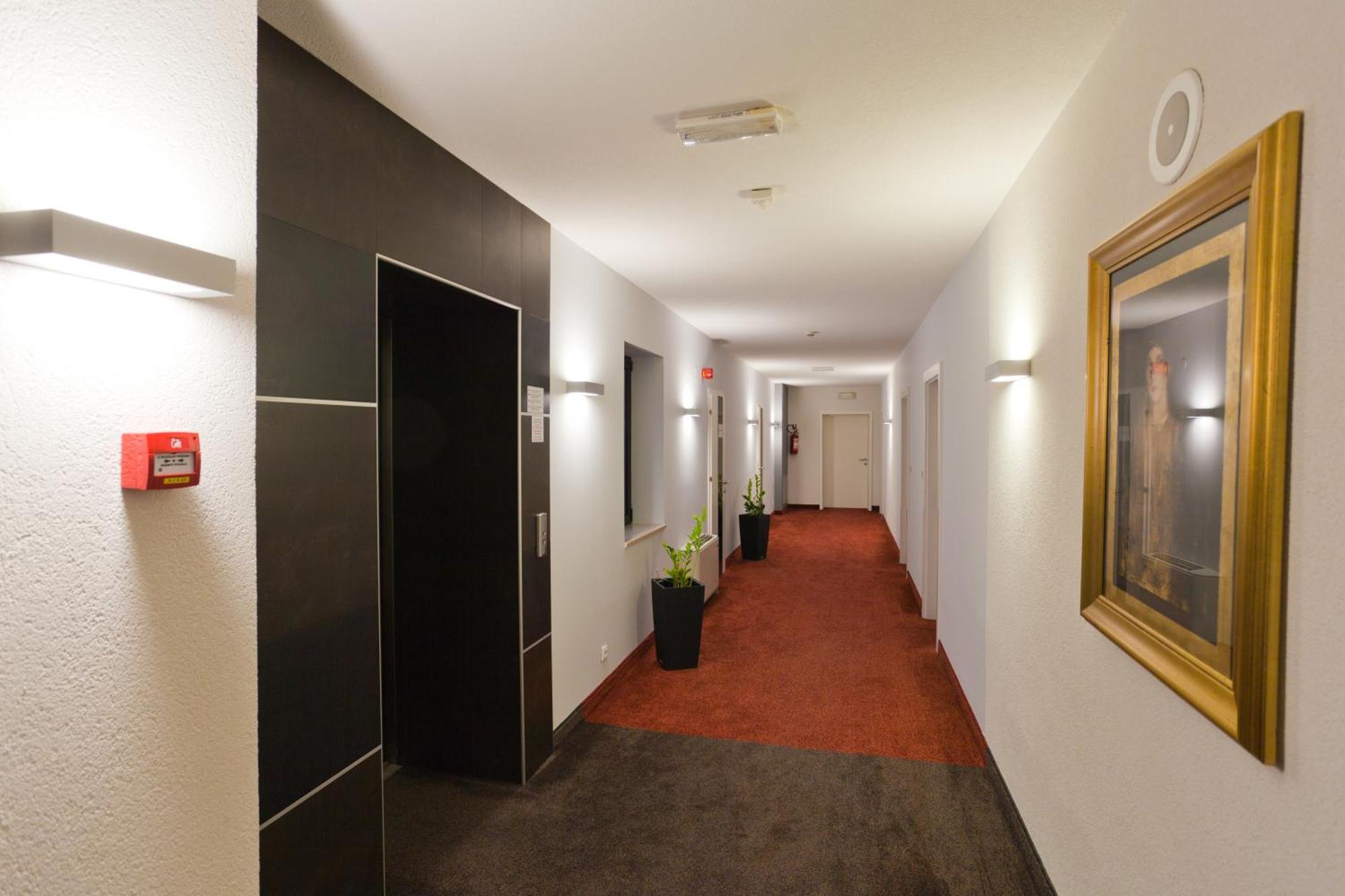 Hotel Marina Krk Town Exterior photo