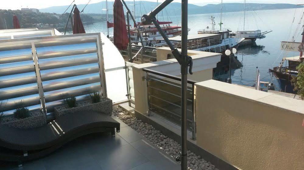 Hotel Marina Krk Town Exterior photo